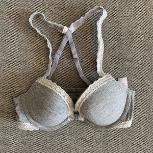 6ixty 8ight Front Closure Bra, Size B70 / 32B